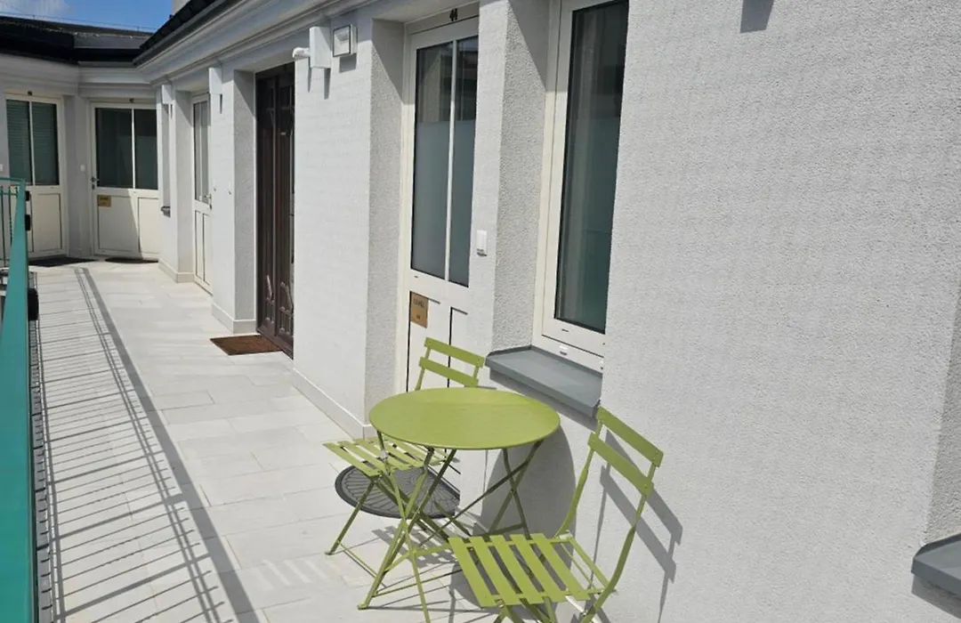 Juwel 44 Apartments Kraków z widokiem na Wawel-1